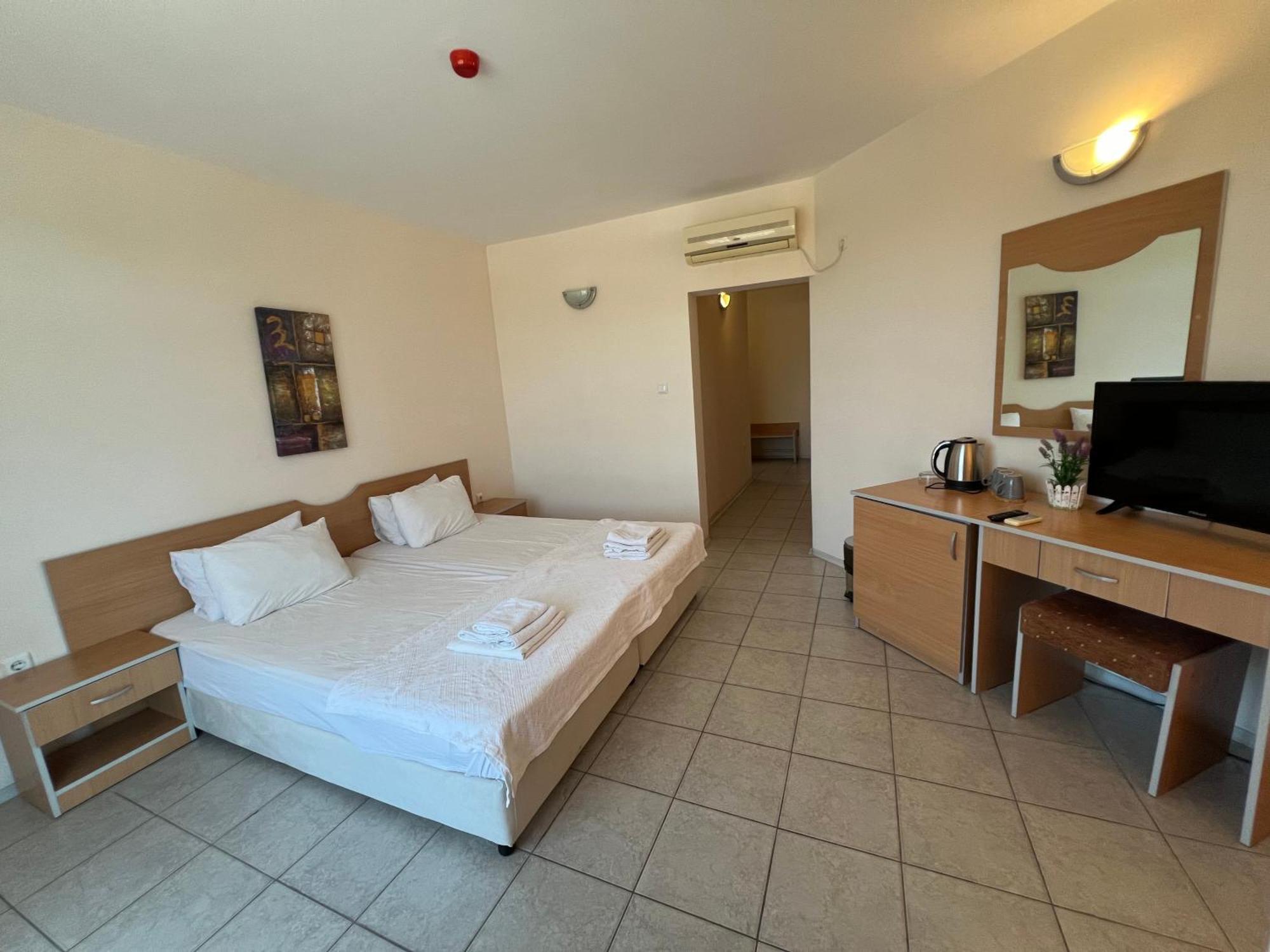 Persani Hotel-Free Parking ساني بيتش المظهر الخارجي الصورة