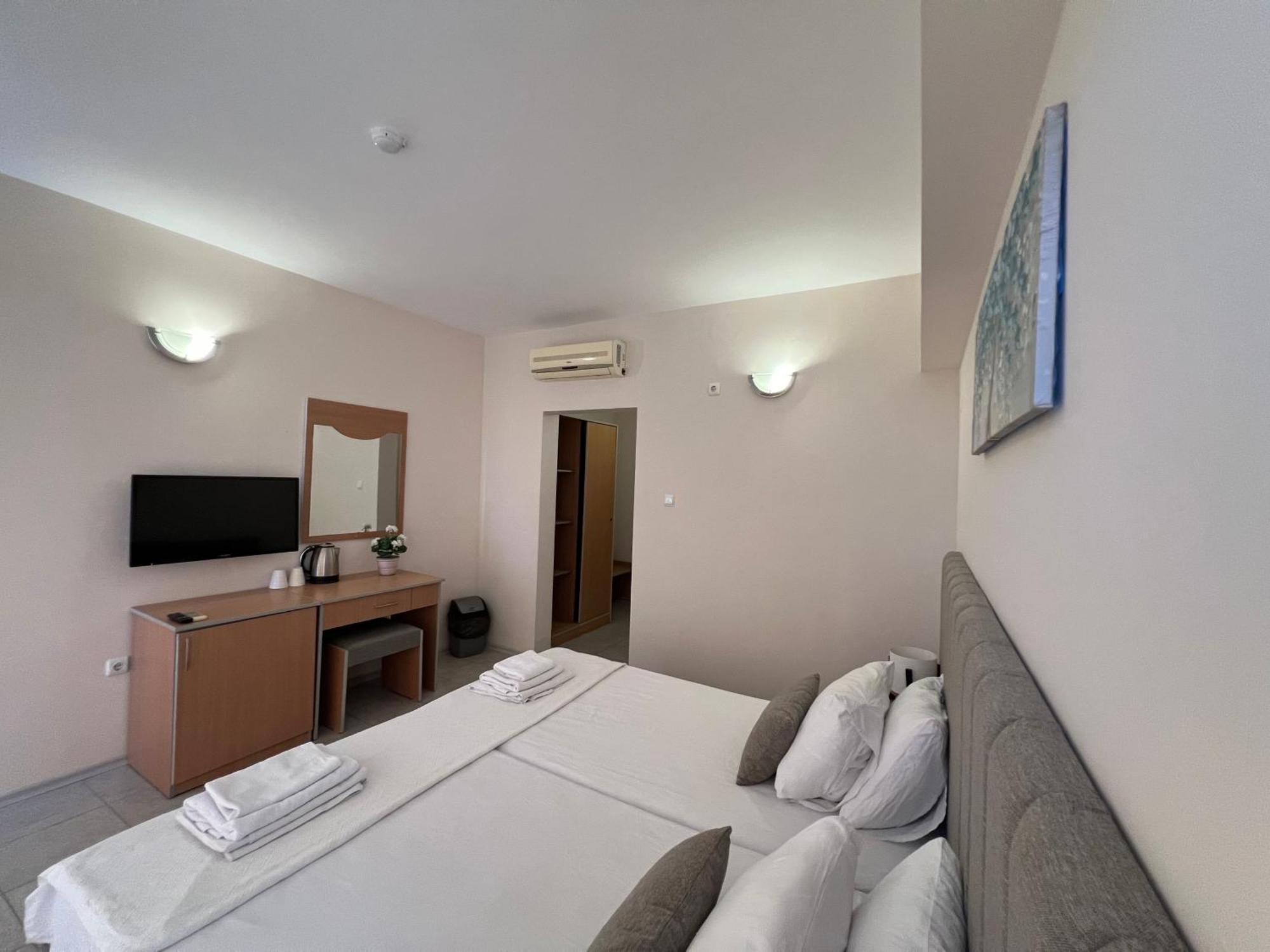 Persani Hotel-Free Parking ساني بيتش المظهر الخارجي الصورة