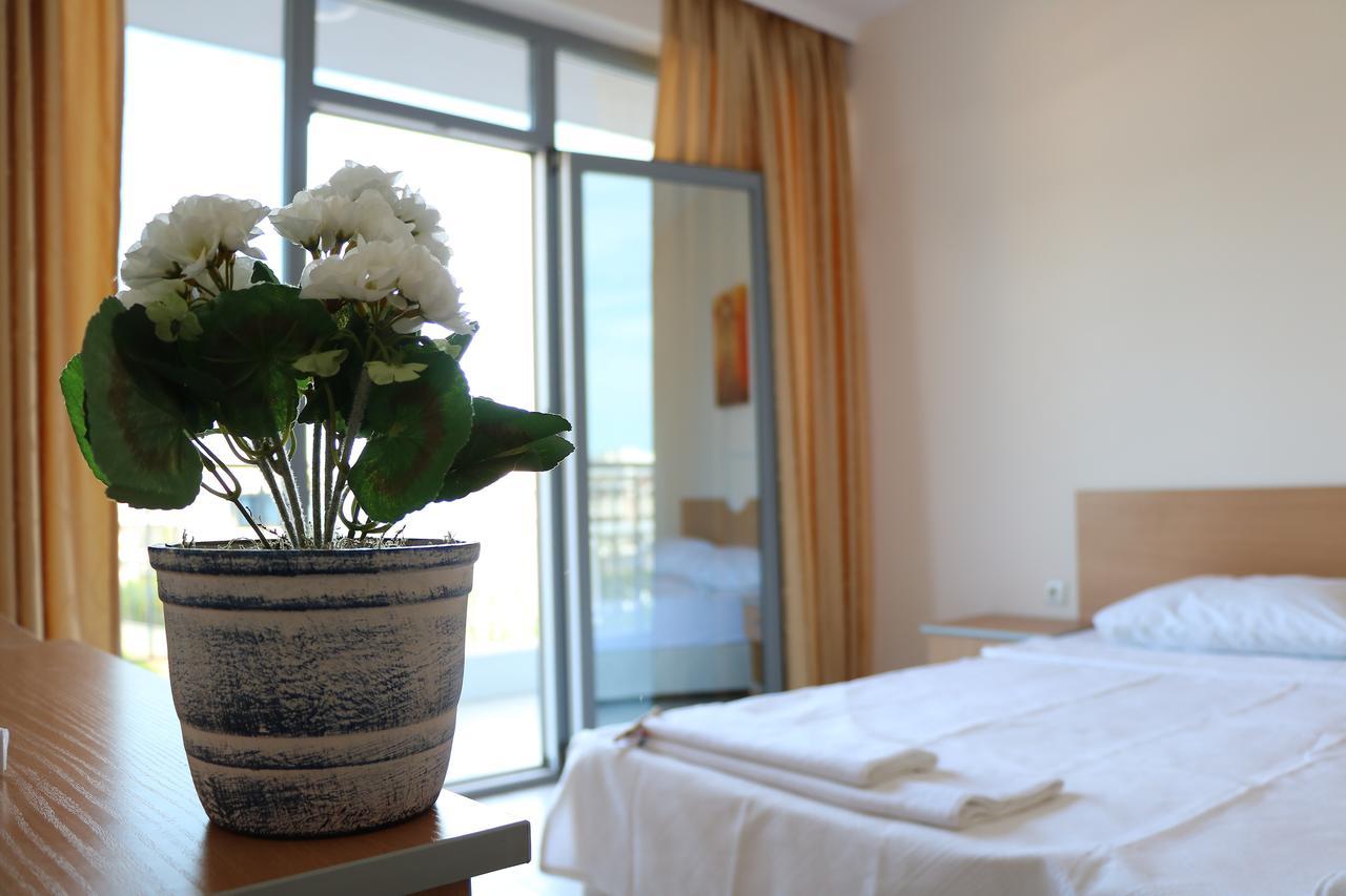 Persani Hotel-Free Parking ساني بيتش المظهر الخارجي الصورة